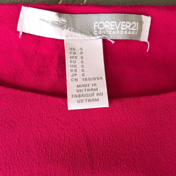 Red top , Forever 21 - Picture 6 of 7